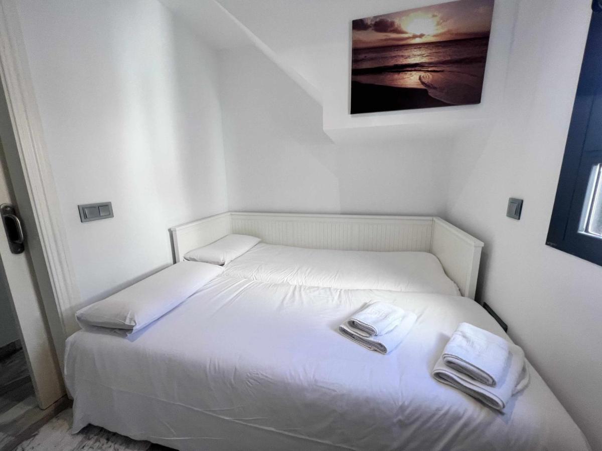 Atico San Bernardo Terraza Y Parking Incluido Apartment Sevilla Bagian luar foto