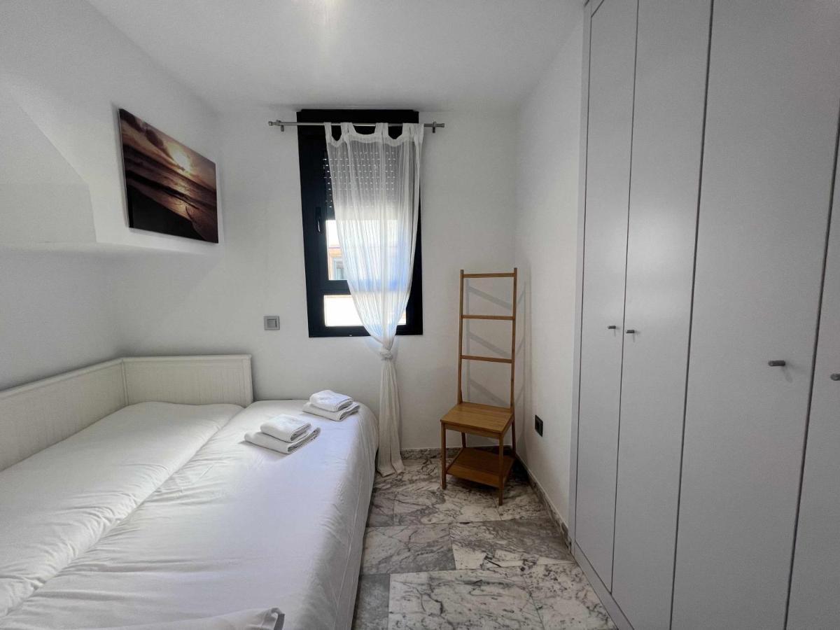 Atico San Bernardo Terraza Y Parking Incluido Apartment Sevilla Bagian luar foto