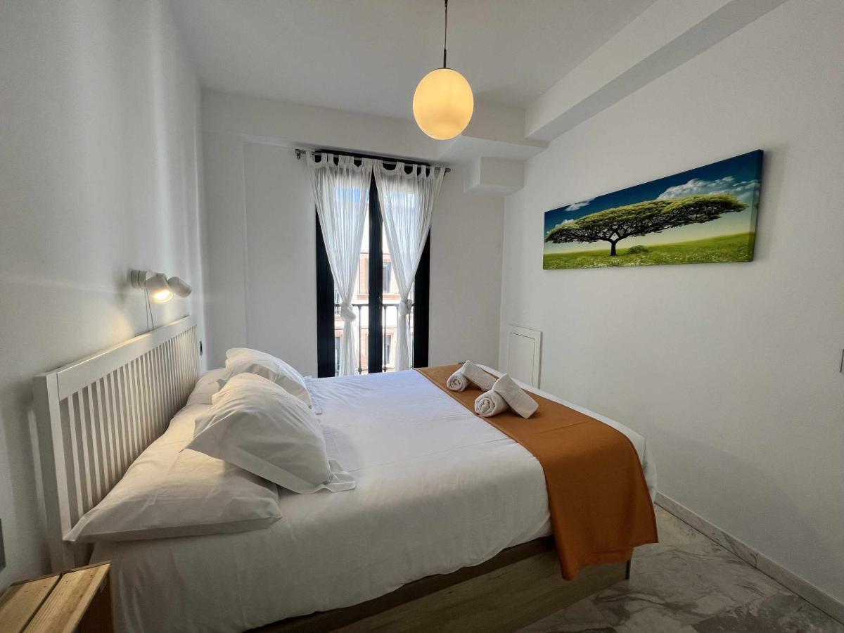 Atico San Bernardo Terraza Y Parking Incluido Apartment Sevilla Bagian luar foto