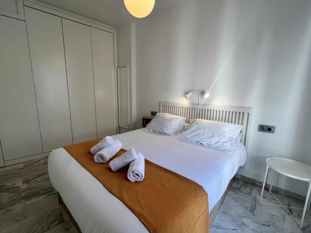 Atico San Bernardo Terraza Y Parking Incluido Apartment Sevilla Bagian luar foto