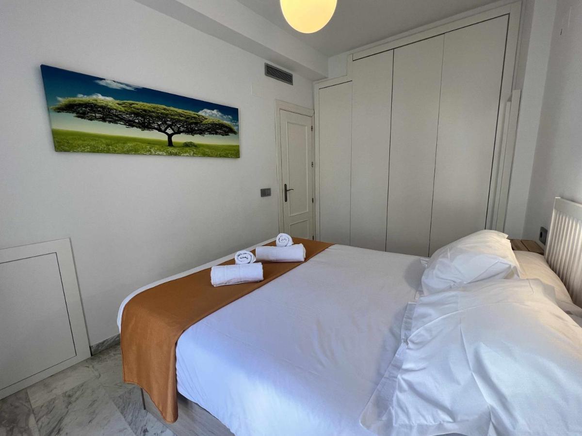 Atico San Bernardo Terraza Y Parking Incluido Apartment Sevilla Bagian luar foto